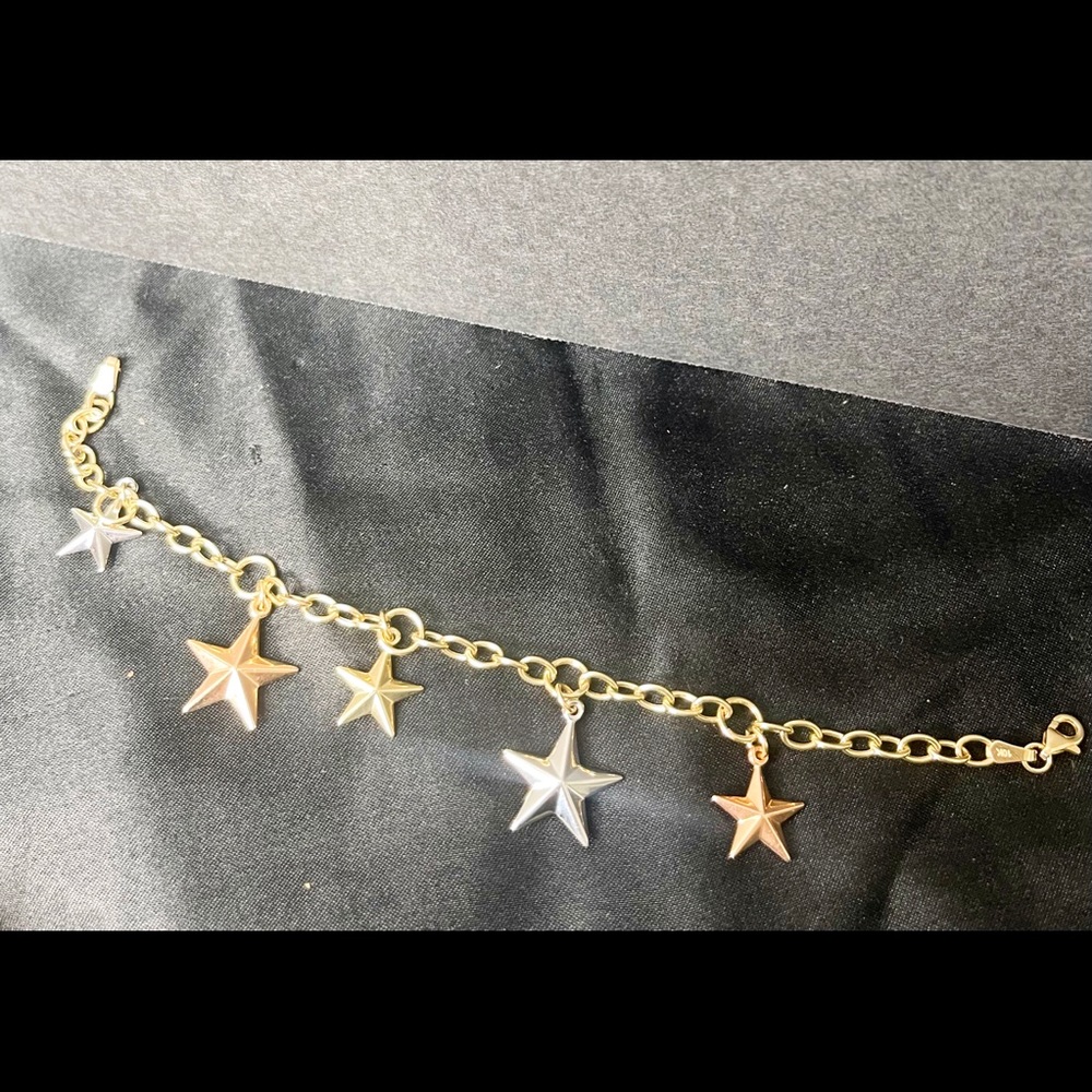 Stars dangling charm bracelet